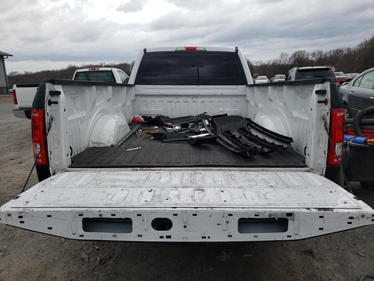Photo 6 from auction – 2017 FORD F150 with VIN 1FTMF1C85HKC57467