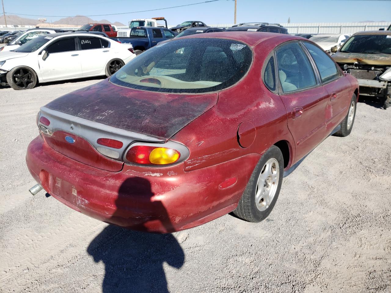 Photo 4 from auction – 1996 FORD TAURUS GL with VIN 1FALP52U9TG196785