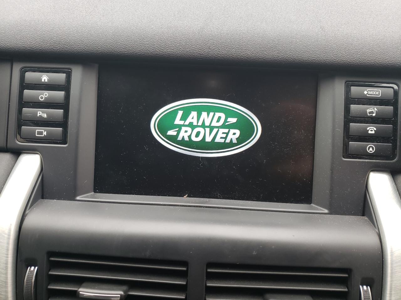 Photo 9 from auction – 2016 LAND ROVER DISCOVERY with VIN SALCP2BG3GH613930