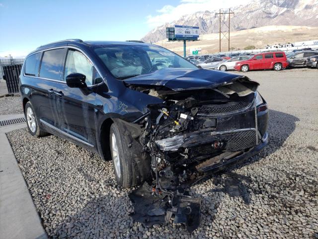 CHRYSLER PACIFICA T 2017 with VIN 2C4RC1EG8HR633602 - Photo from auction