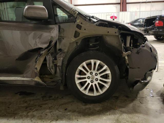 Photo 9 from auction – 2015 TOYOTA SIENNA XLE with VIN 5TDYK3DC5FS581438