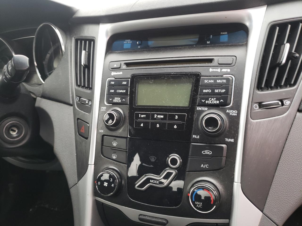 Photo 9 from auction – 2011 HYUNDAI SONATA GLS with VIN 5NPEB4AC9BH094644