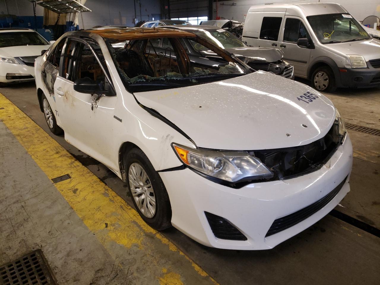 TOYOTA CAMRY HYBR 2013 with VIN 4T1BD1FK5DU084483 - Photo from auction