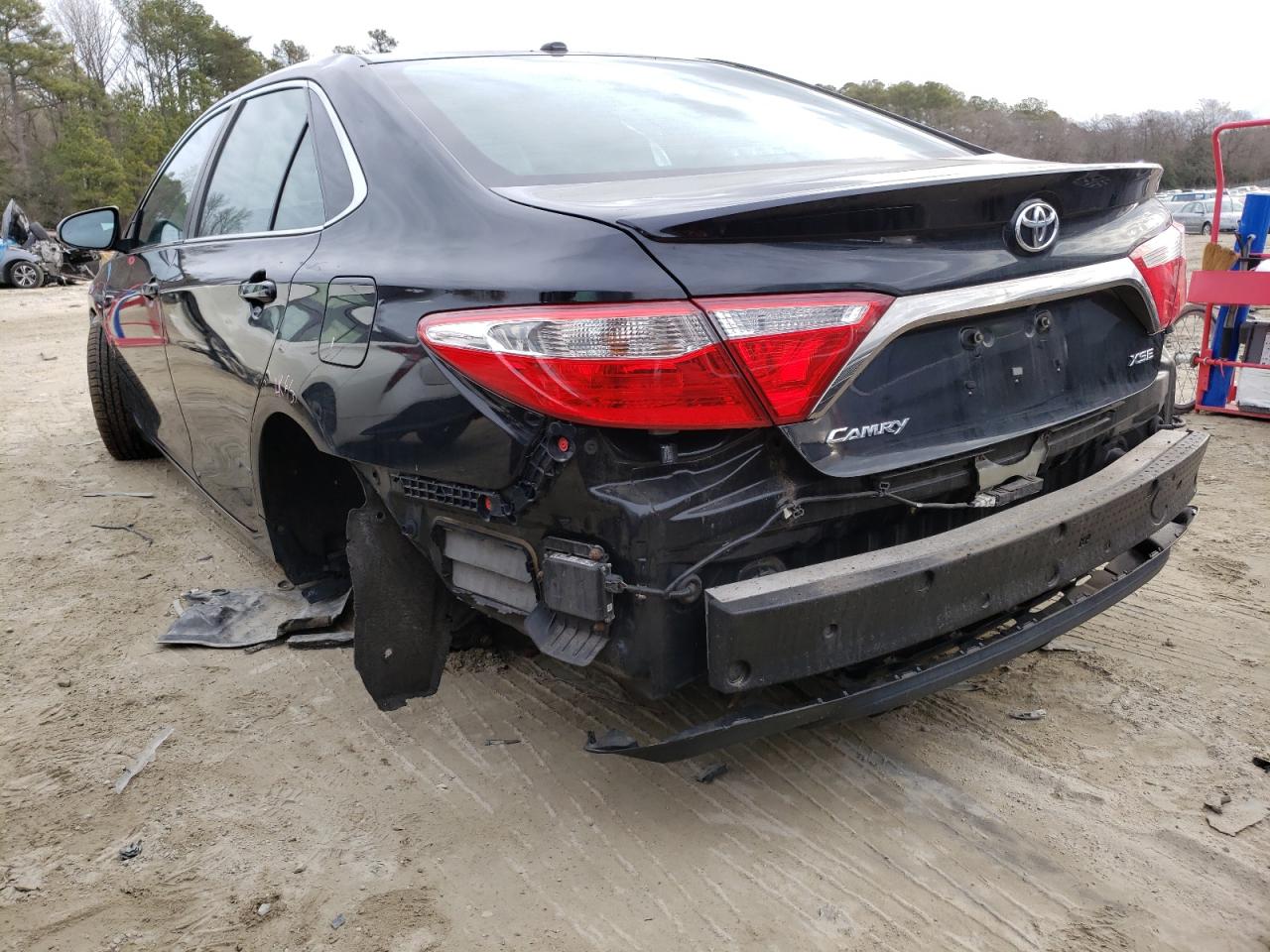 Photo 3 from auction – 2015 TOYOTA CAMRY LE with VIN 4T1BF1FK9FU976877