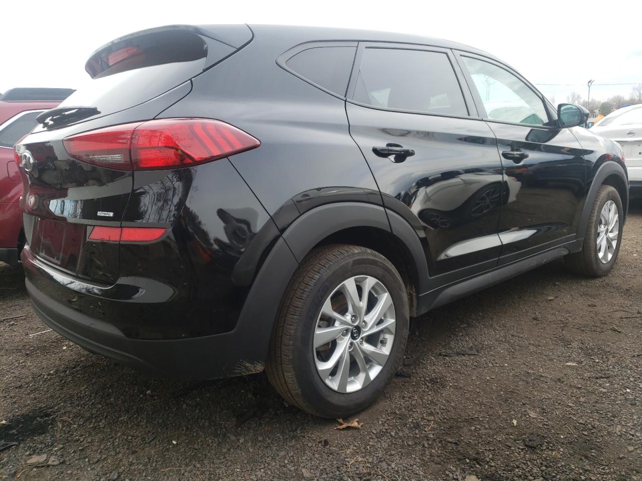 Photo 4 from auction – 2019 HYUNDAI TUCSON SE with VIN KM8J2CA44KU978882