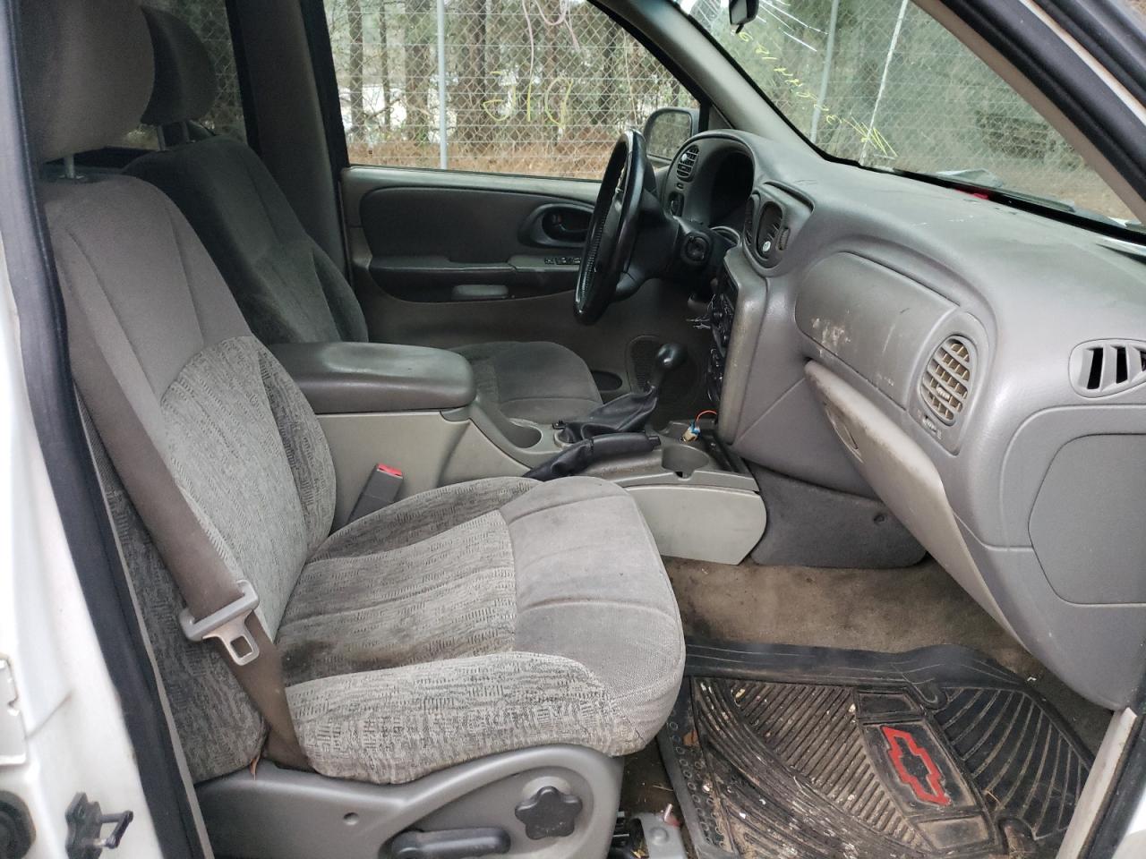 Photo 5 from auction – 2002 CHEVROLET TRAILBLAZE with VIN 1GNDS13S722527224