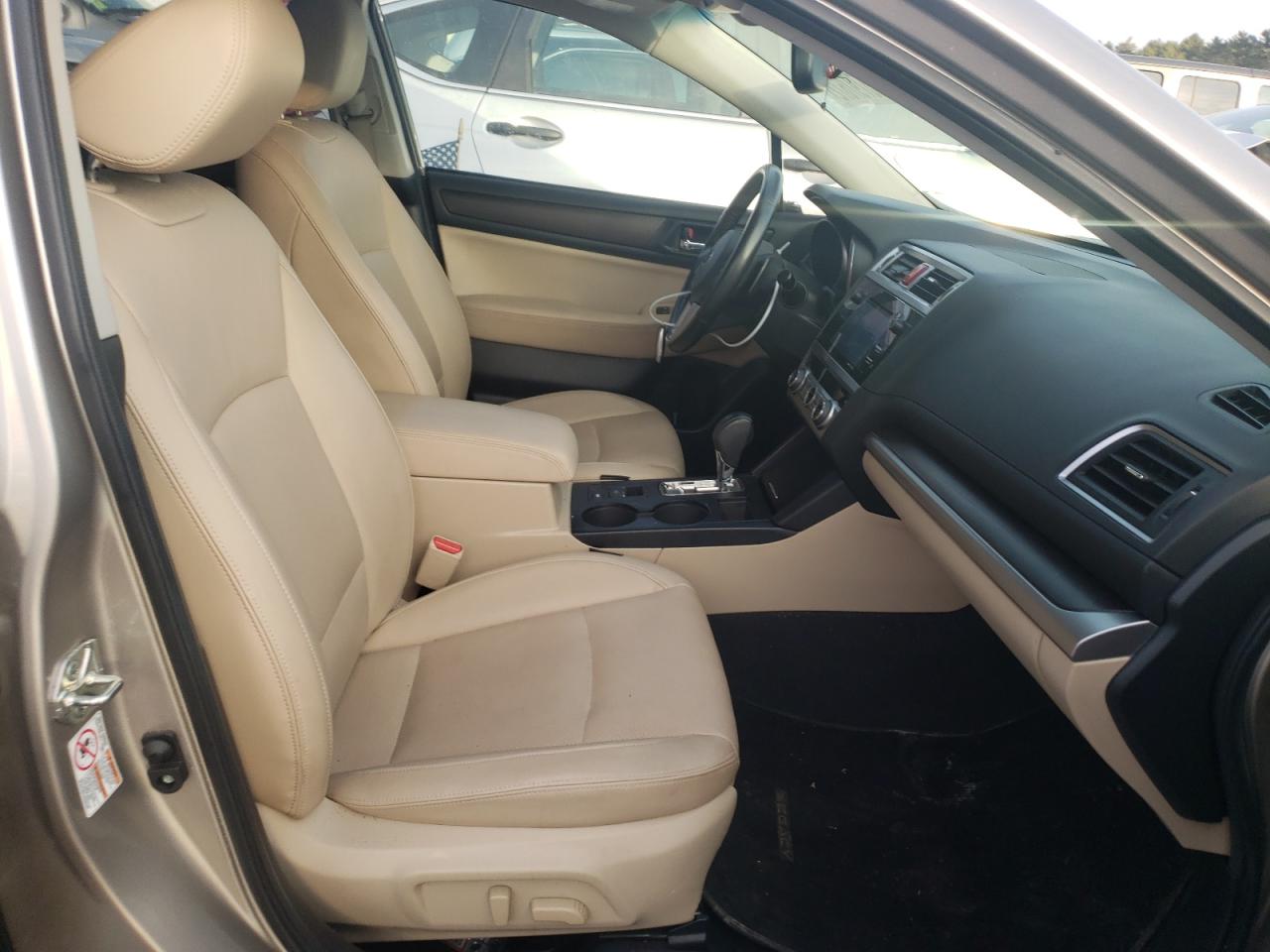 Photo 5 from auction – 2015 SUBARU LEGACY 2.5 with VIN 4S3BNAN69F3068463