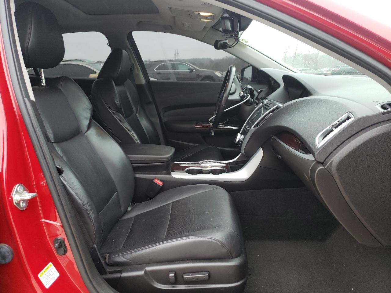 Photo 5 from auction – 2017 ACURA TLX TECH with VIN 19UUB2F56HA002143
