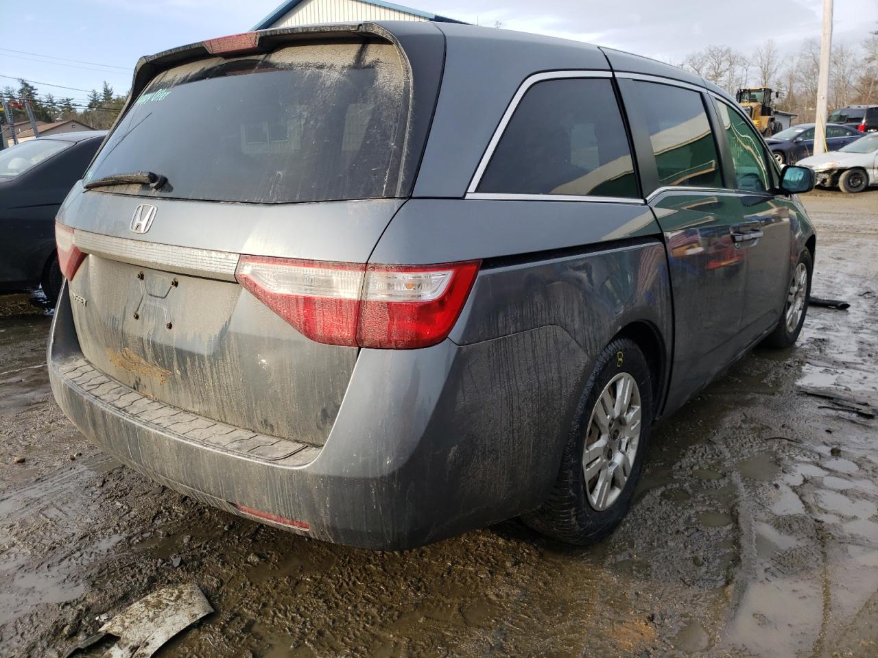 Photo 4 from auction – 2011 HONDA ODYSSEY LX with VIN 5FNRL5H2XBB043170