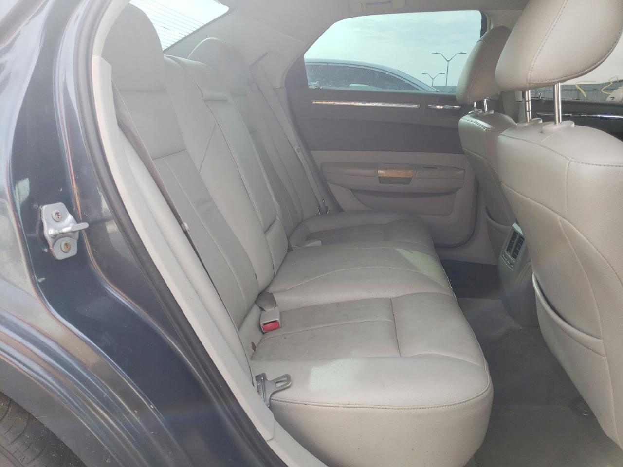 صورة رقم 6 من المزاد - 2008 CHRYSLER 300 LIMITE مع VIN 2C3KA33G18H160285