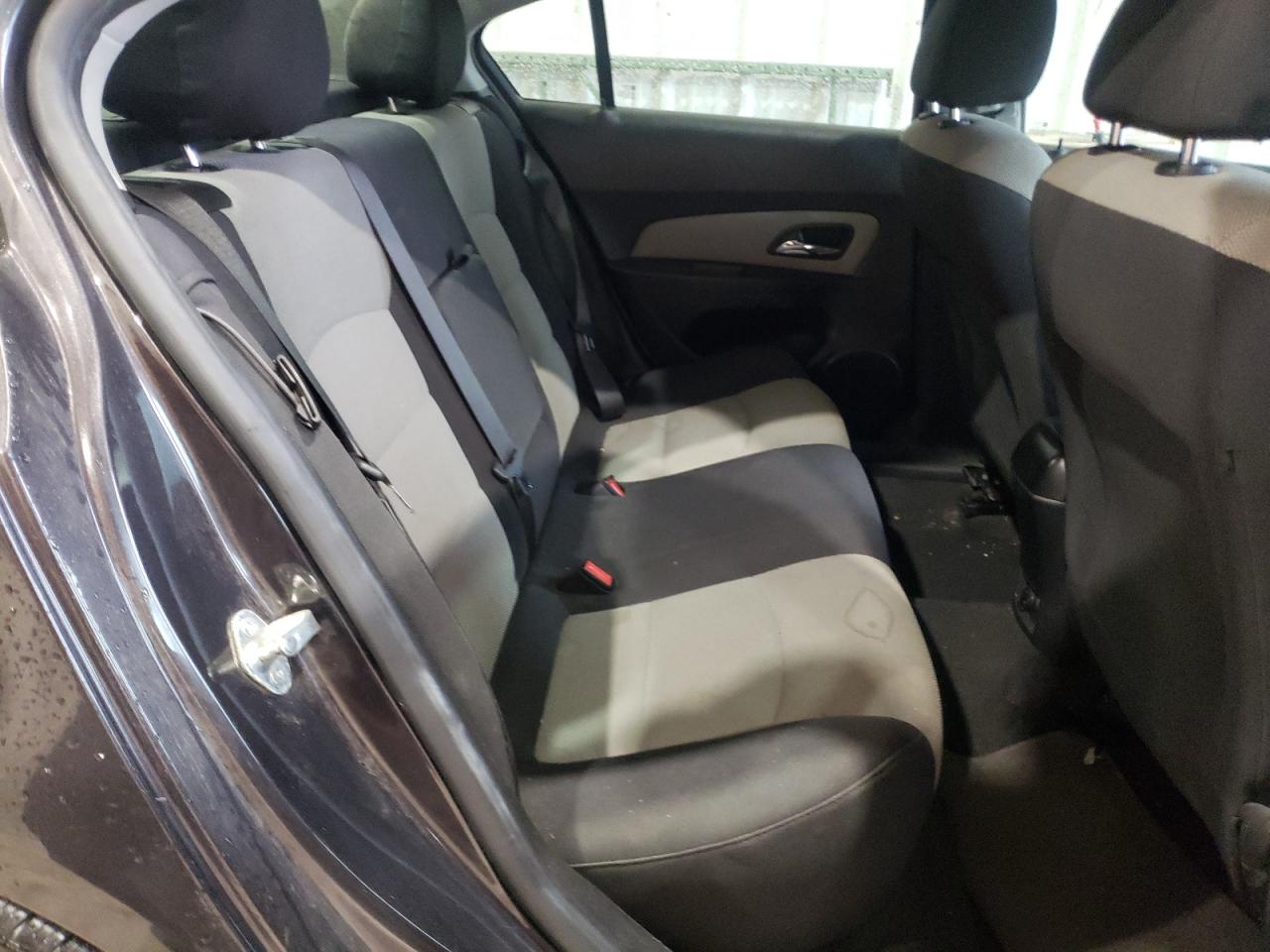 Photo 6 from auction – 2014 CHEVROLET CRUZE LS with VIN 1G1PA5SH4E7462872