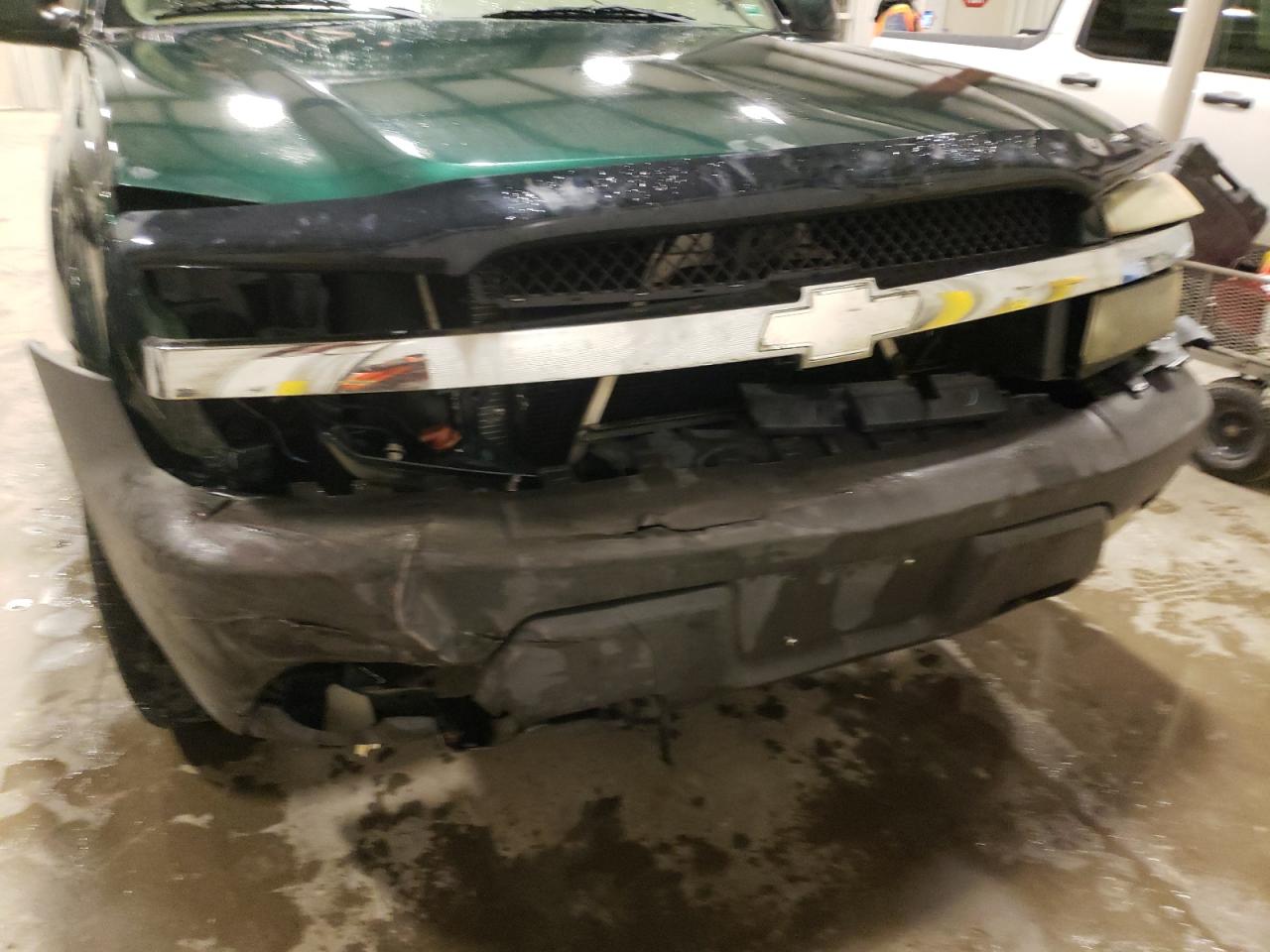 Photo 9 from auction – 2003 CHEVROLET AVALANCHE with VIN 3GNEK13T63G241838