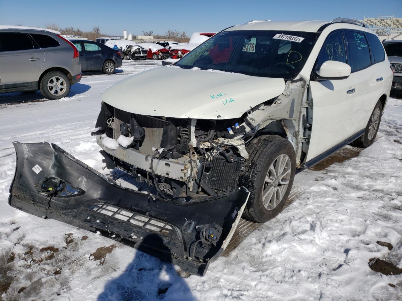 Photo 2 from auction – 2016 NISSAN PATHFINDER with VIN 5N1AR2MM1GC624090