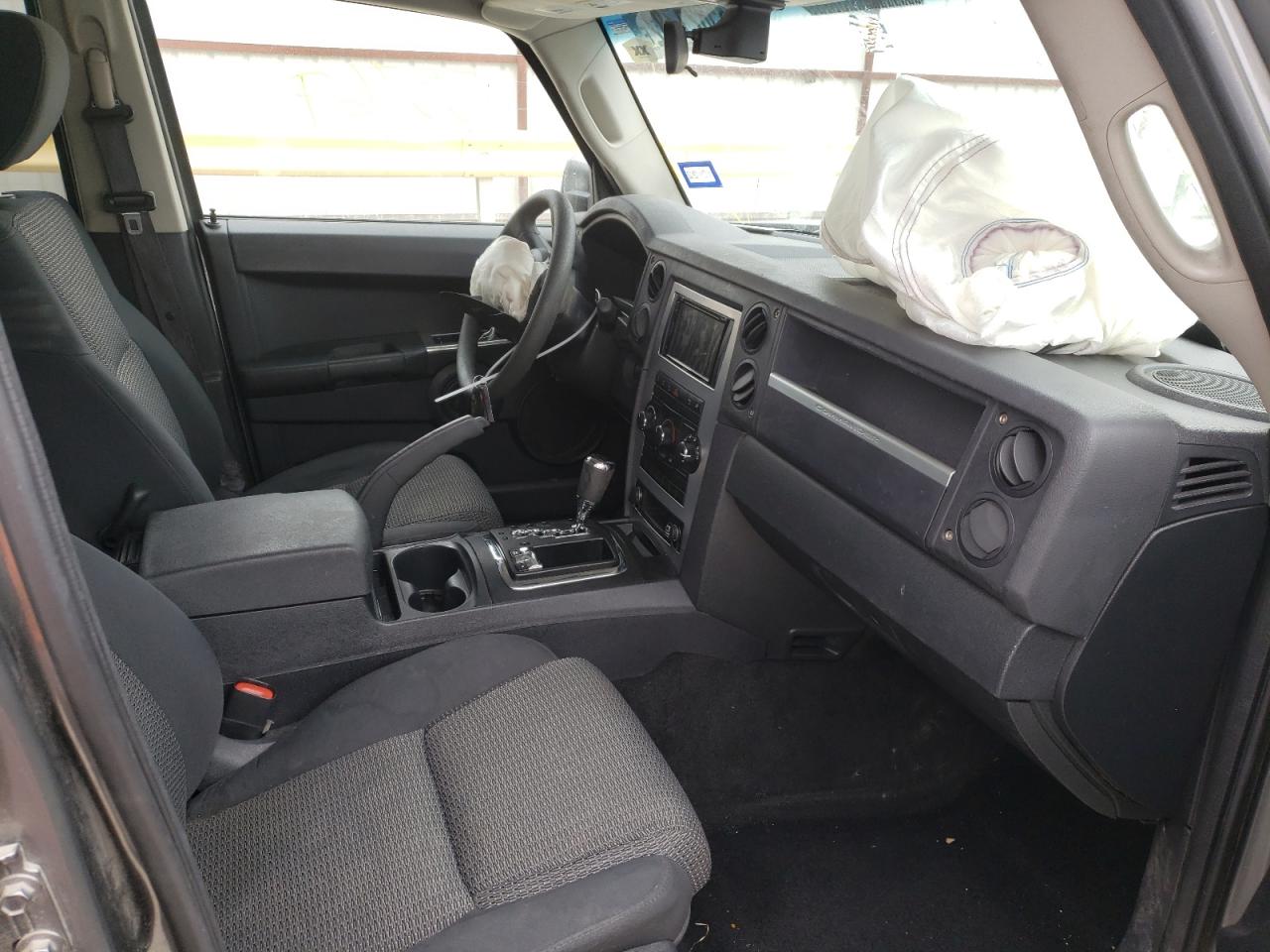 Photo 5 from auction – 2008 JEEP COMMANDER with VIN 1J8HG48N78C151085