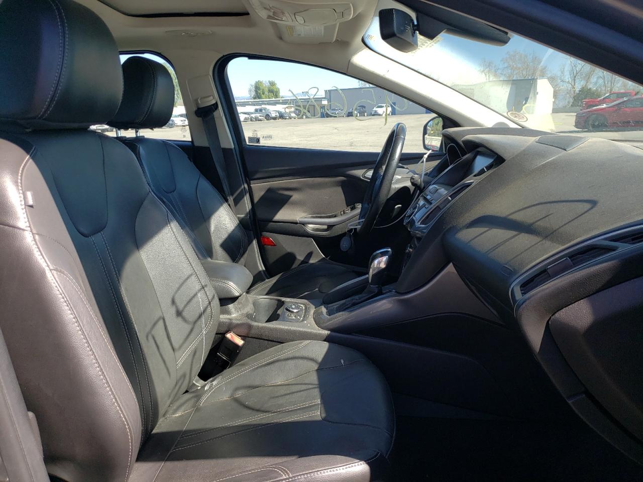 Photo 5 from auction – 2012 FORD FOCUS TITA with VIN 1FAHP3N28CL431978