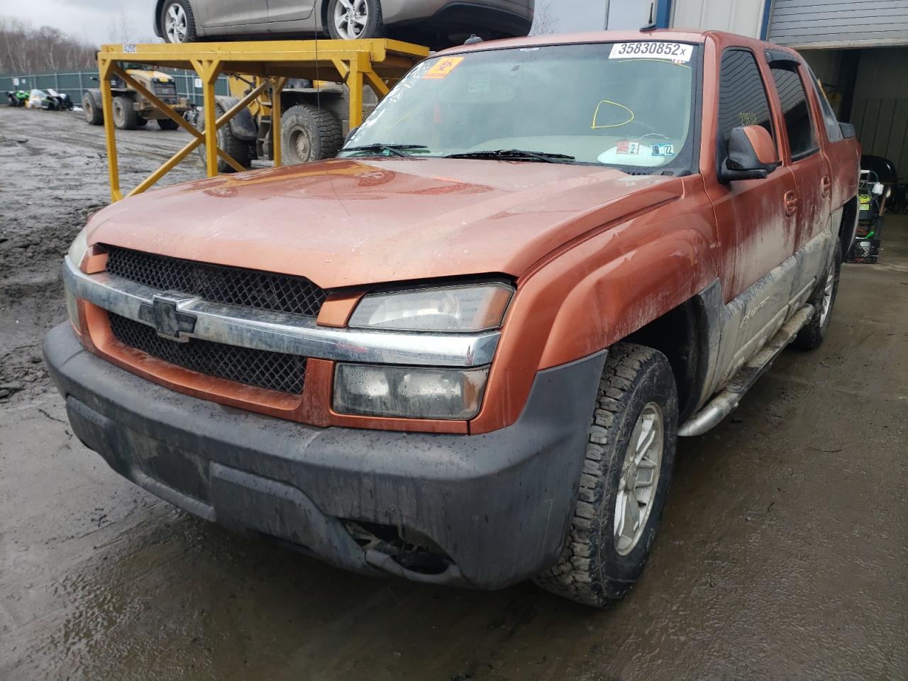 Photo 2 from auction – 2003 CHEVROLET AVALANCHE with VIN 3GNEK13T03G282532
