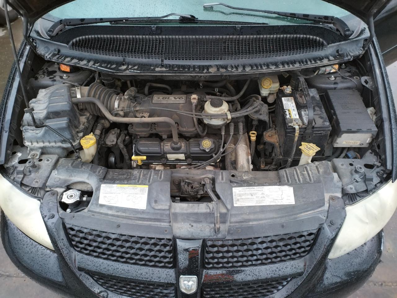 Photo 7 from auction – 2004 DODGE GRAND CARA with VIN 2D4GP44L84R509404