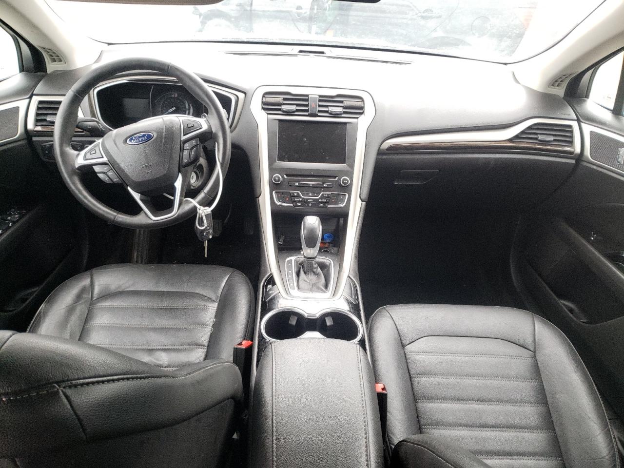 Photo 9 from auction – 2016 FORD FUSION SE with VIN 3FA6P0T92GR210244