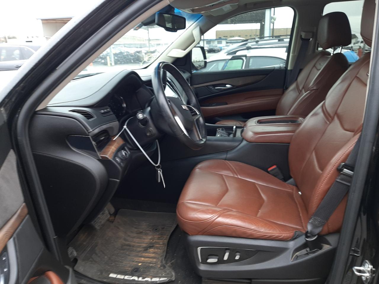 Photo 5 from auction – 2016 CADILLAC ESCALADE L with VIN 1GYS3BKJ5GR467061