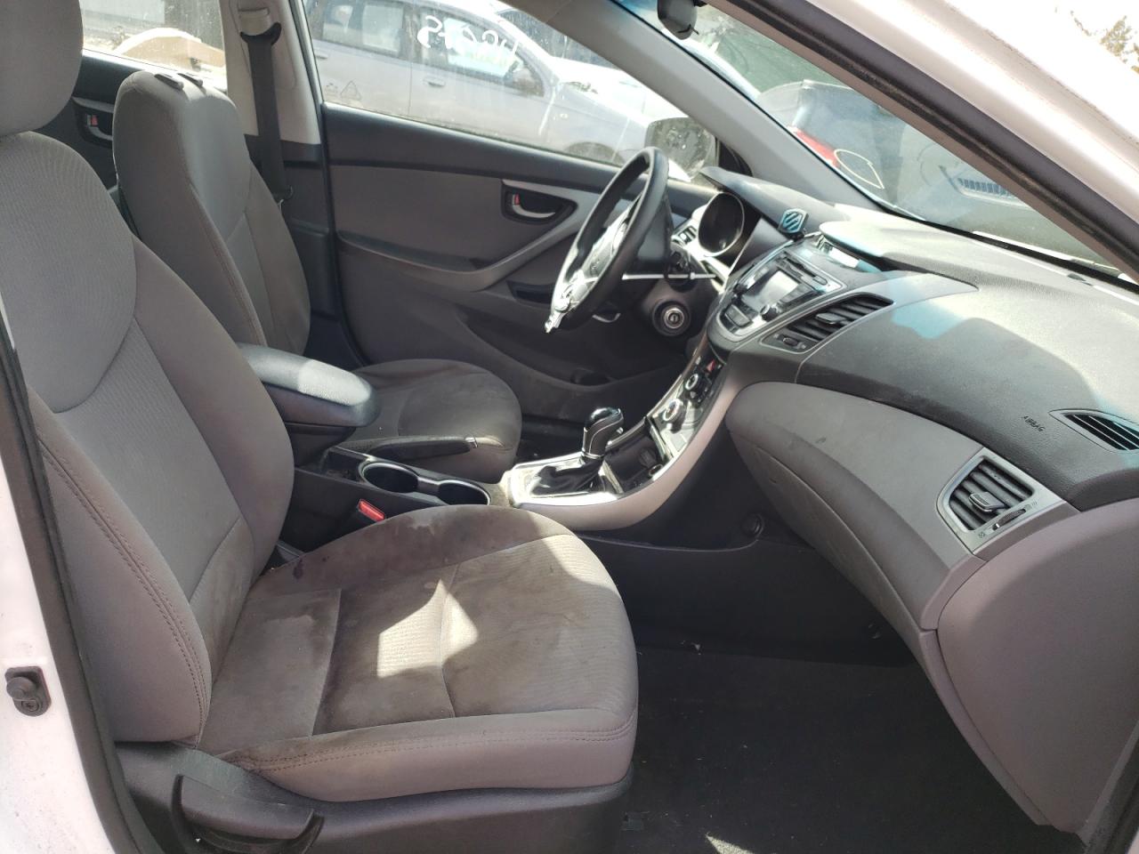 Photo 5 from auction – 2015 HYUNDAI ELANTRA with VIN 5NPDH4AE8FH640125