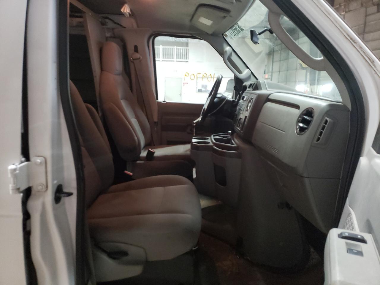 Photo 5 from auction – 2009 FORD ECONOLINE with VIN 1FTSE34S79DA75839