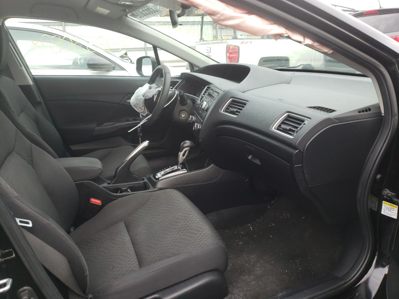 Photo 5 from auction – 2014 HONDA CIVIC LX with VIN 2HGFB2F58EH555351