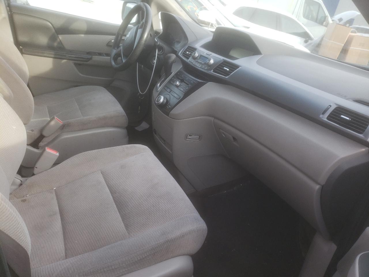 Photo 5 from auction – 2011 HONDA ODYSSEY with VIN 5FNRL5H29BB055438
