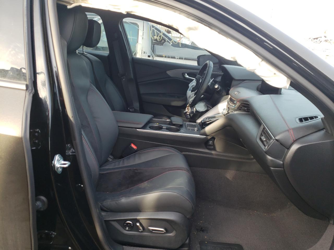 Photo 5 from auction – 2021 ACURA TLX TECH A with VIN 19UUB5F58MA004276
