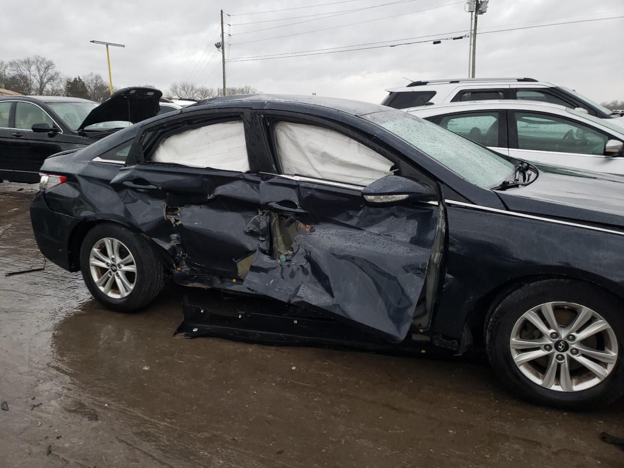 Photo 9 from auction – 2014 HYUNDAI SONATA GLS with VIN 5NPEB4AC3EH940044