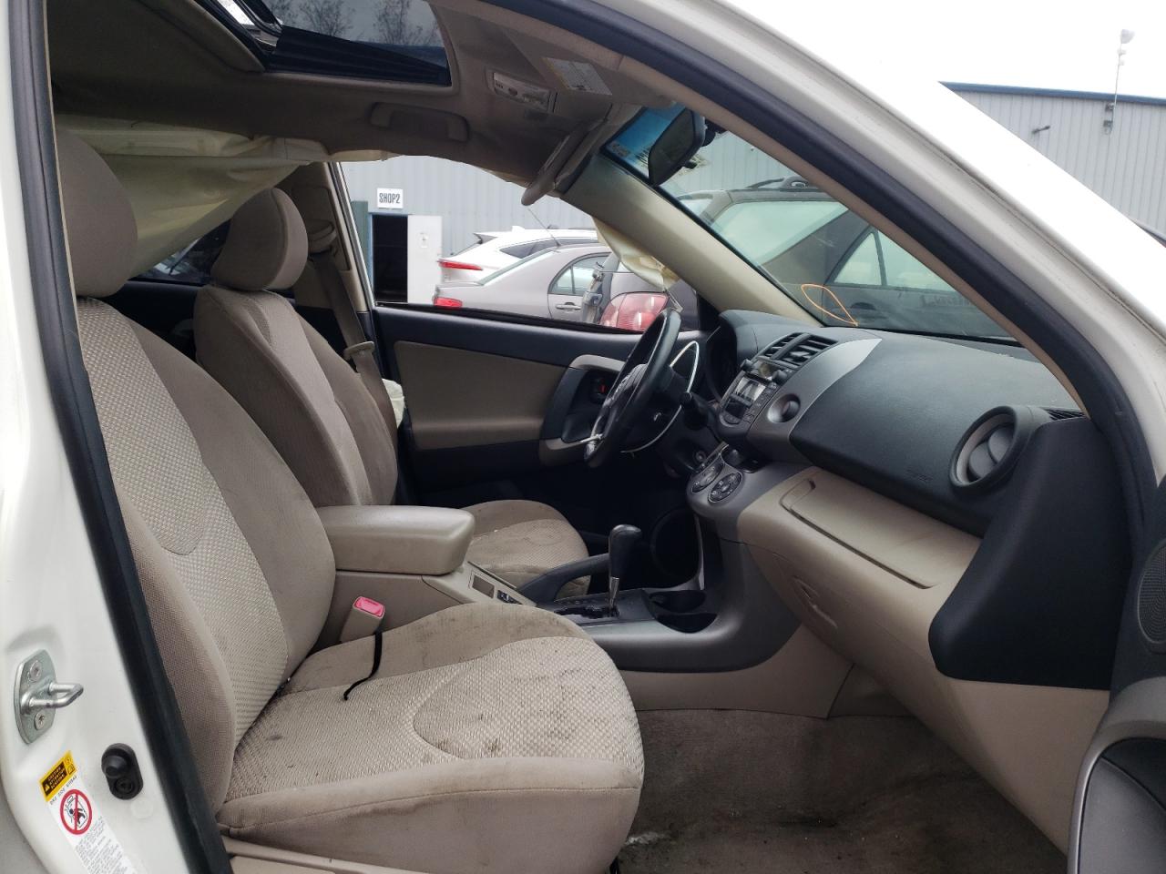 Photo 5 from auction – 2006 TOYOTA RAV4 LIMIT with VIN JTMZD31V265003954