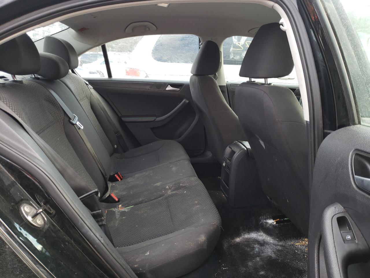 Photo 6 from auction – 2014 VOLKSWAGEN JETTA BASE with VIN 3VW2K7AJ3EM399944