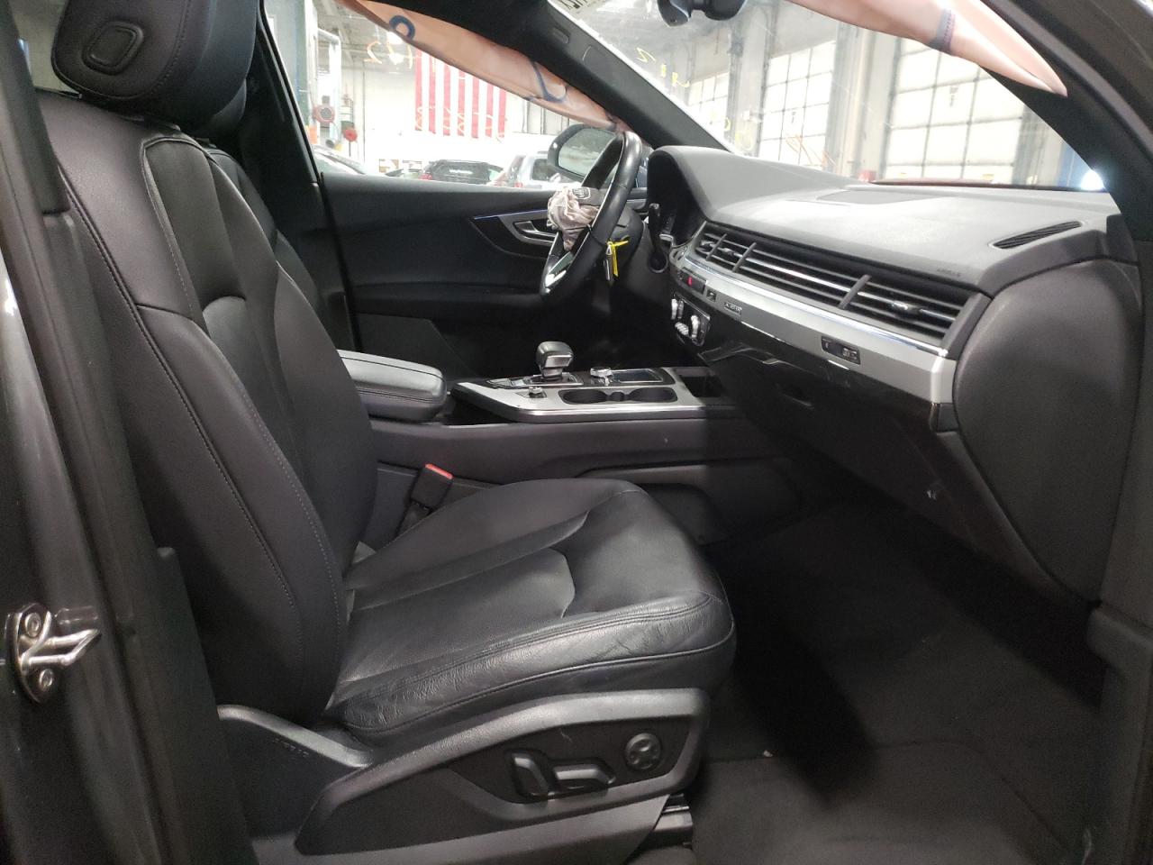 Zdjęcie 5 z aukcji – 2018 AUDI Q7 PREMIUM z VIN WA1LHAF76JD024601