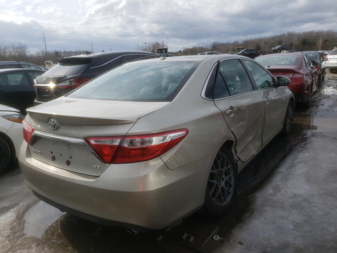 Photo 4 from auction – 2016 TOYOTA CAMRY LE with VIN 4T1BF1FK2GU258797