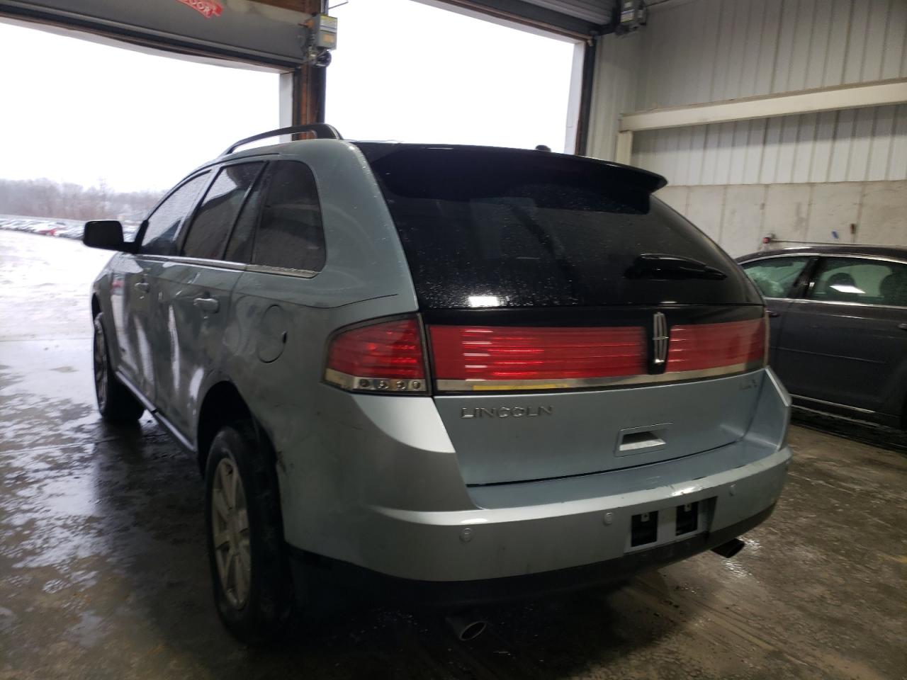 Photo 3 from auction – 2008 LINCOLN MKX with VIN 2LMDU68C88BJ04270