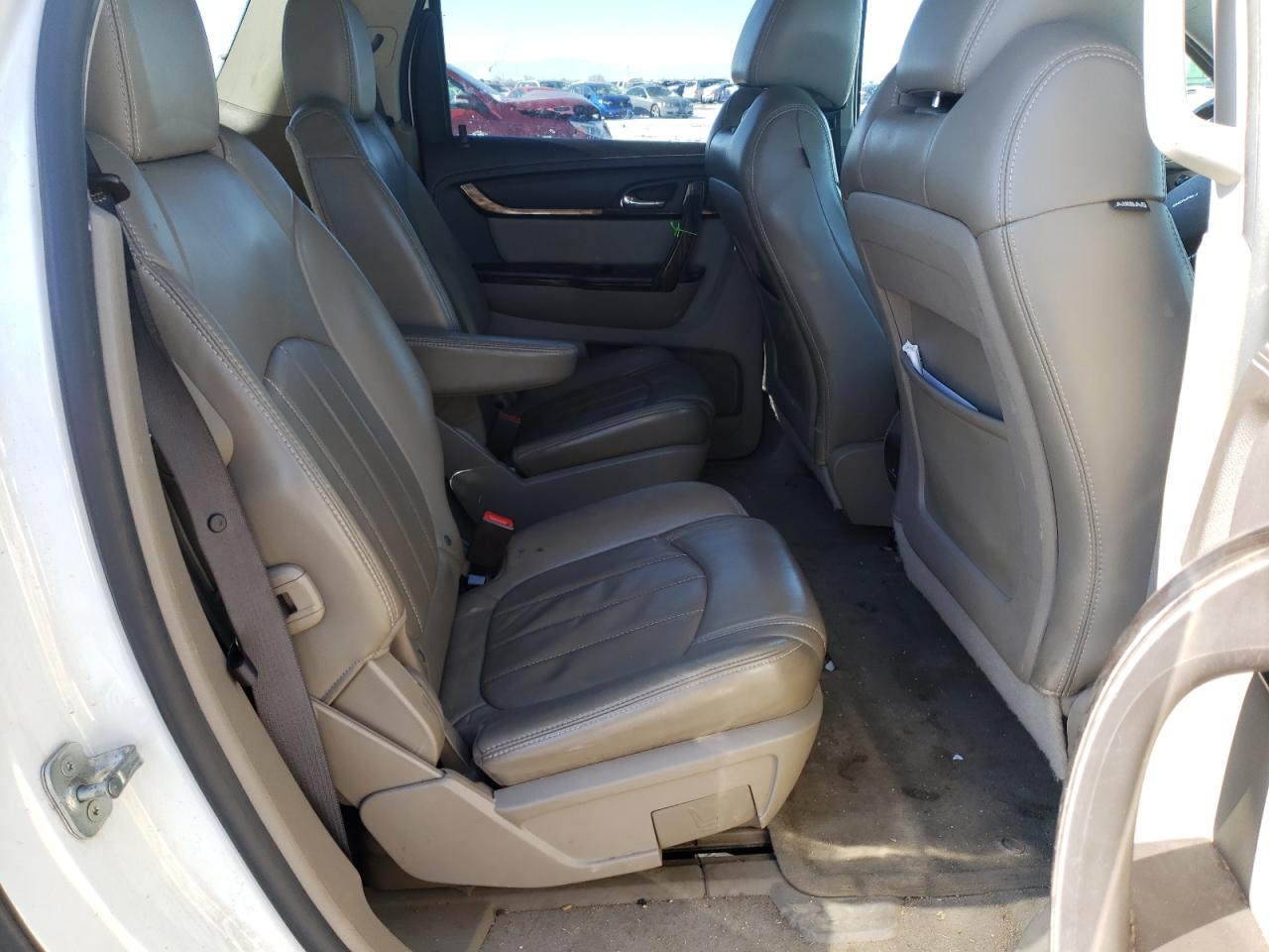 Photo 6 from auction – 2014 GMC ACADIA DEN with VIN 1GKKVTKD5EJ251162