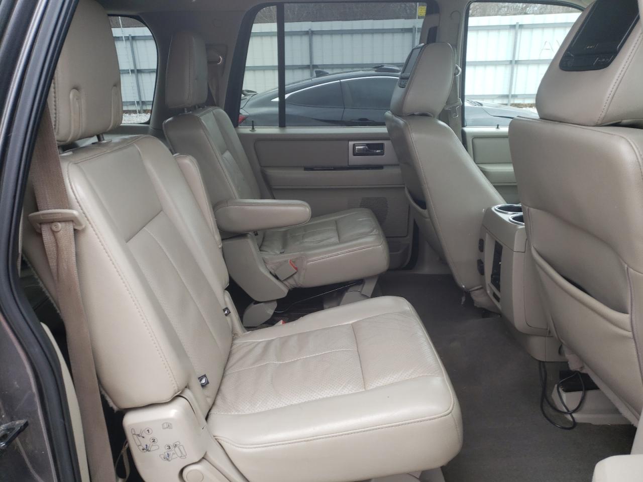 Photo 6 from auction – 2013 FORD EXPEDITION with VIN 1FMJK2A55DEF05511