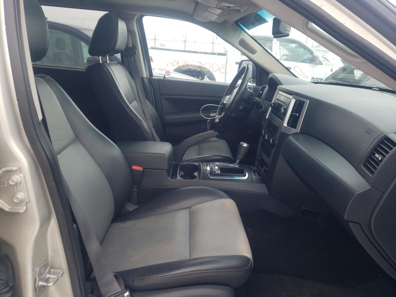 Photo 5 from auction – 2008 JEEP GRAND CHER with VIN 1J8HR48M18C200363