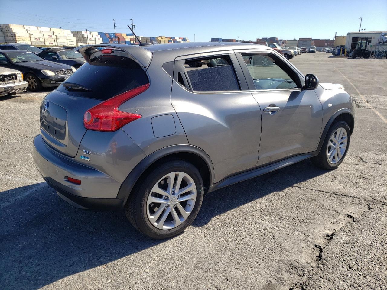 Photo 4 from auction – 2014 NISSAN JUKE S with VIN JN8AF5MR8ET358417