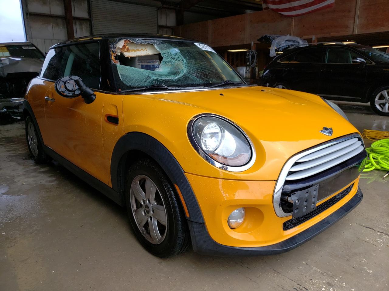 MINI COOPER 2014 with VIN WMWXM5C54ET933765 - Photo from auction