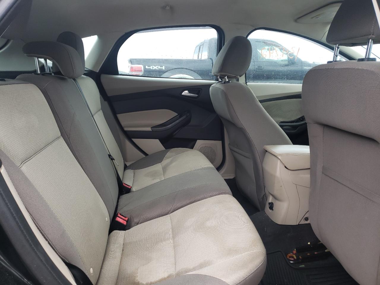 Photo 6 from auction – 2013 FORD FOCUS with VIN 1FADP3K25DL156137