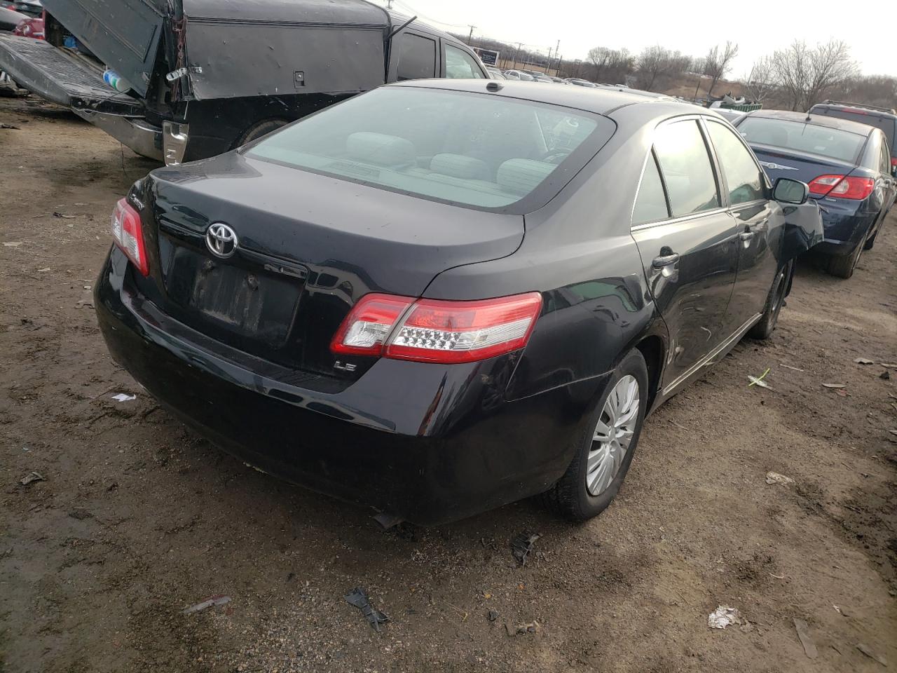 Photo 4 from auction – 2011 TOYOTA CAMRY BASE with VIN 4T1BF3EK6BU733227