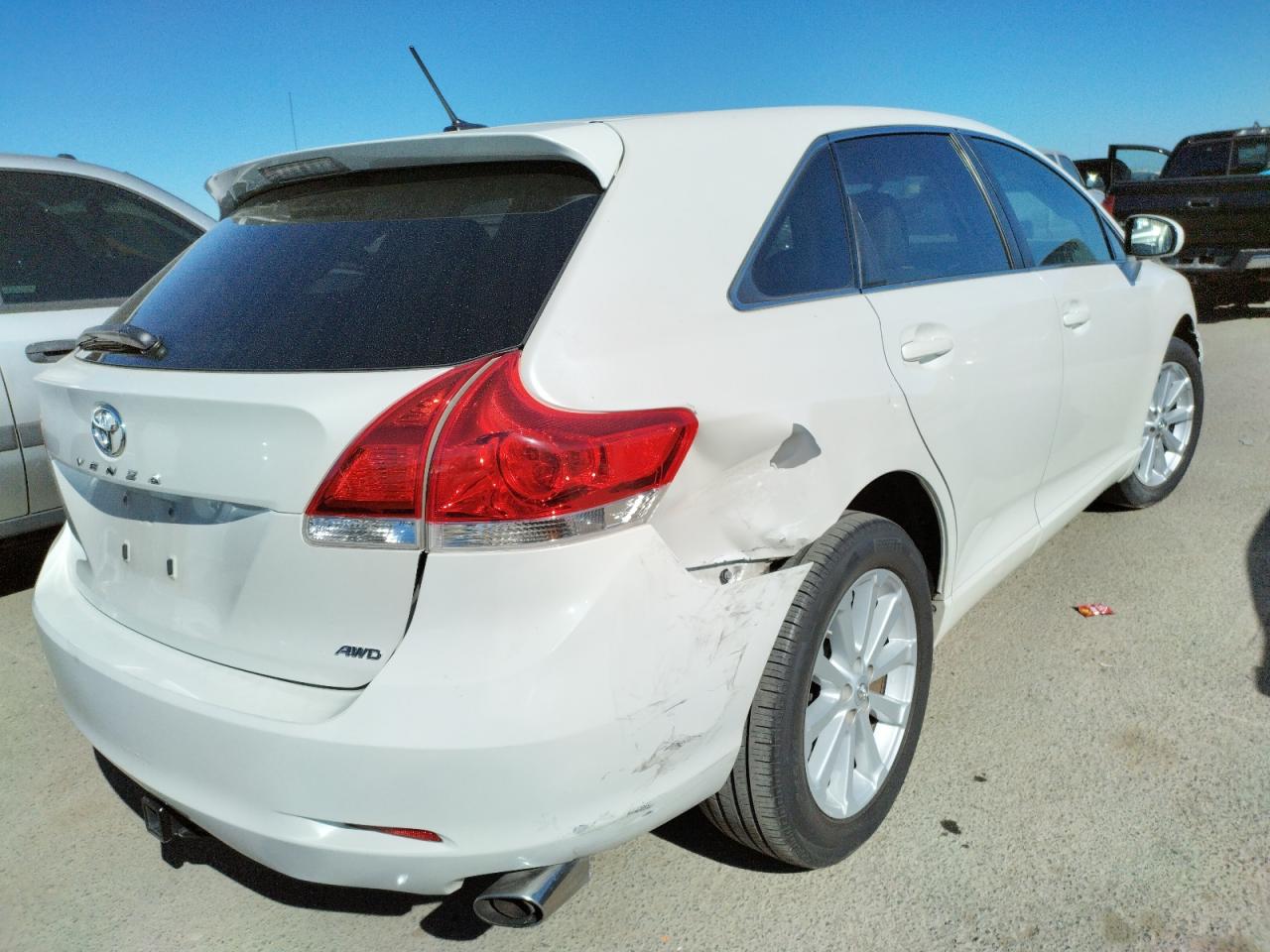 Photo 4 from auction – 2010 TOYOTA VENZA with VIN 4T3BA3BB9AU009640