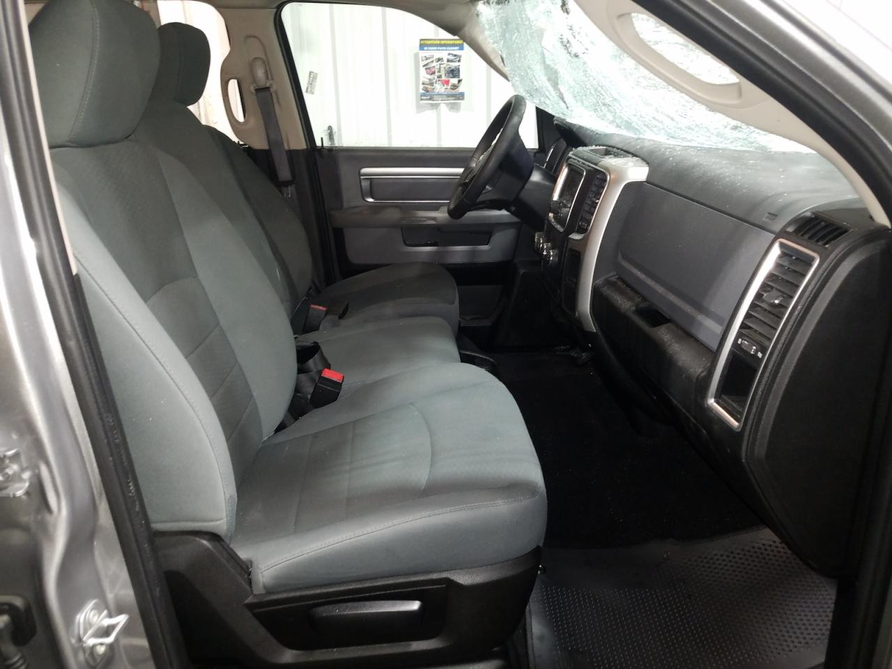 Photo 5 from auction – 2020 RAM 1500 CLASS with VIN 1C6RR7TT2LS120135