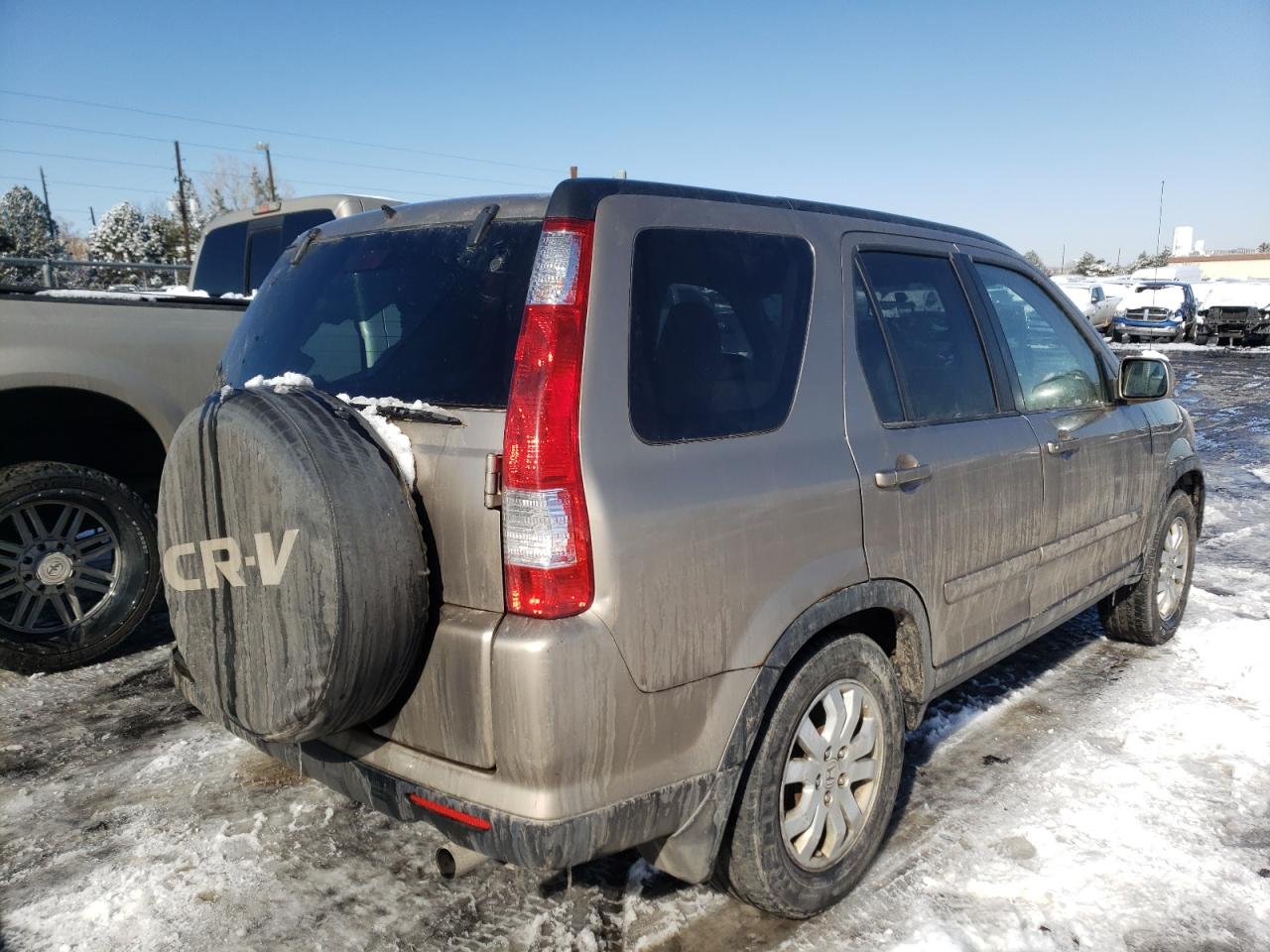 Photo 4 from auction – 2005 HONDA CR-V SE with VIN JHLRD78925C019228
