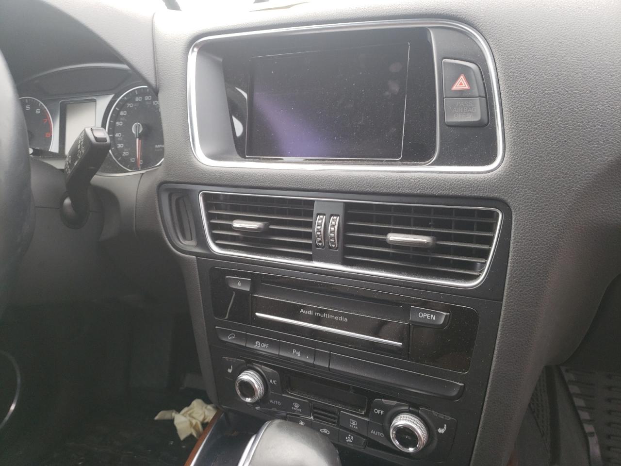 Photo 9 from auction – 2015 AUDI Q5 PREMIUM with VIN WA1LFAFP5FA044434