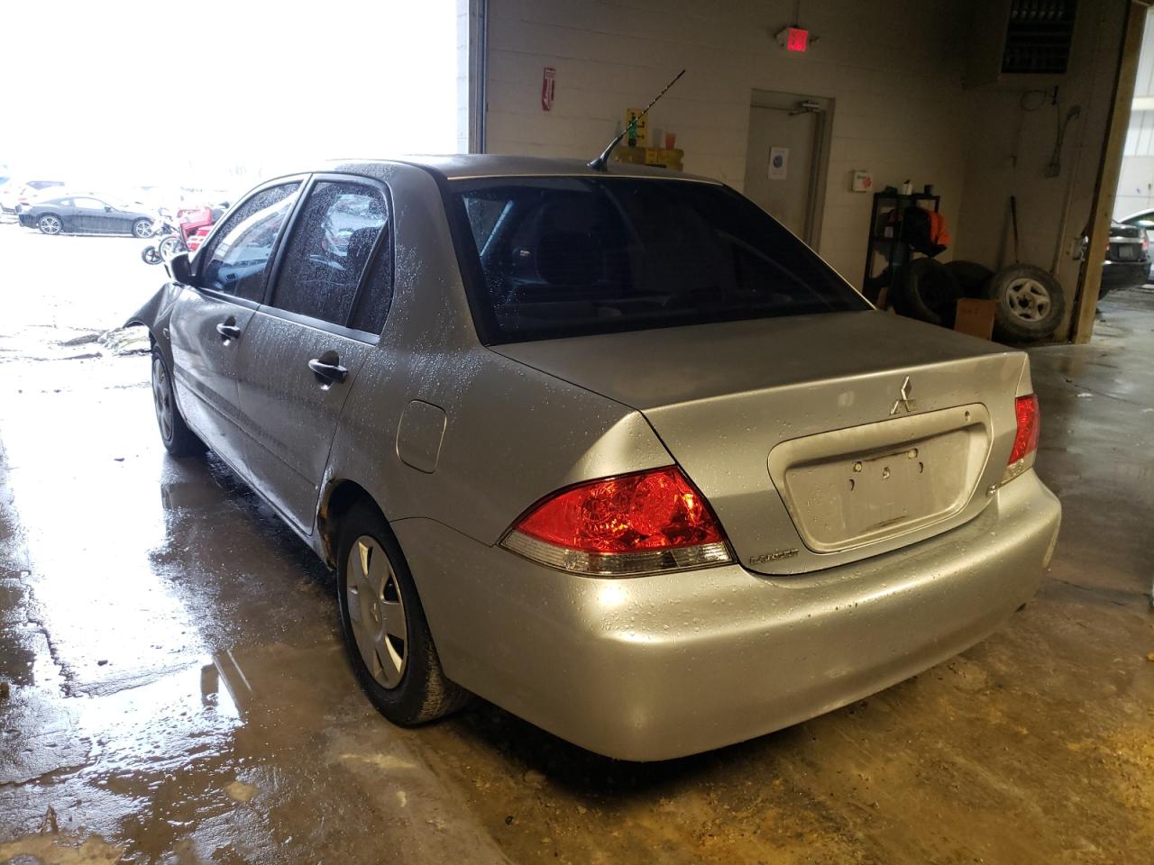 Photo 3 from auction – 2005 MITSUBISHI LANCER ES with VIN JA3AJ26E25U054639