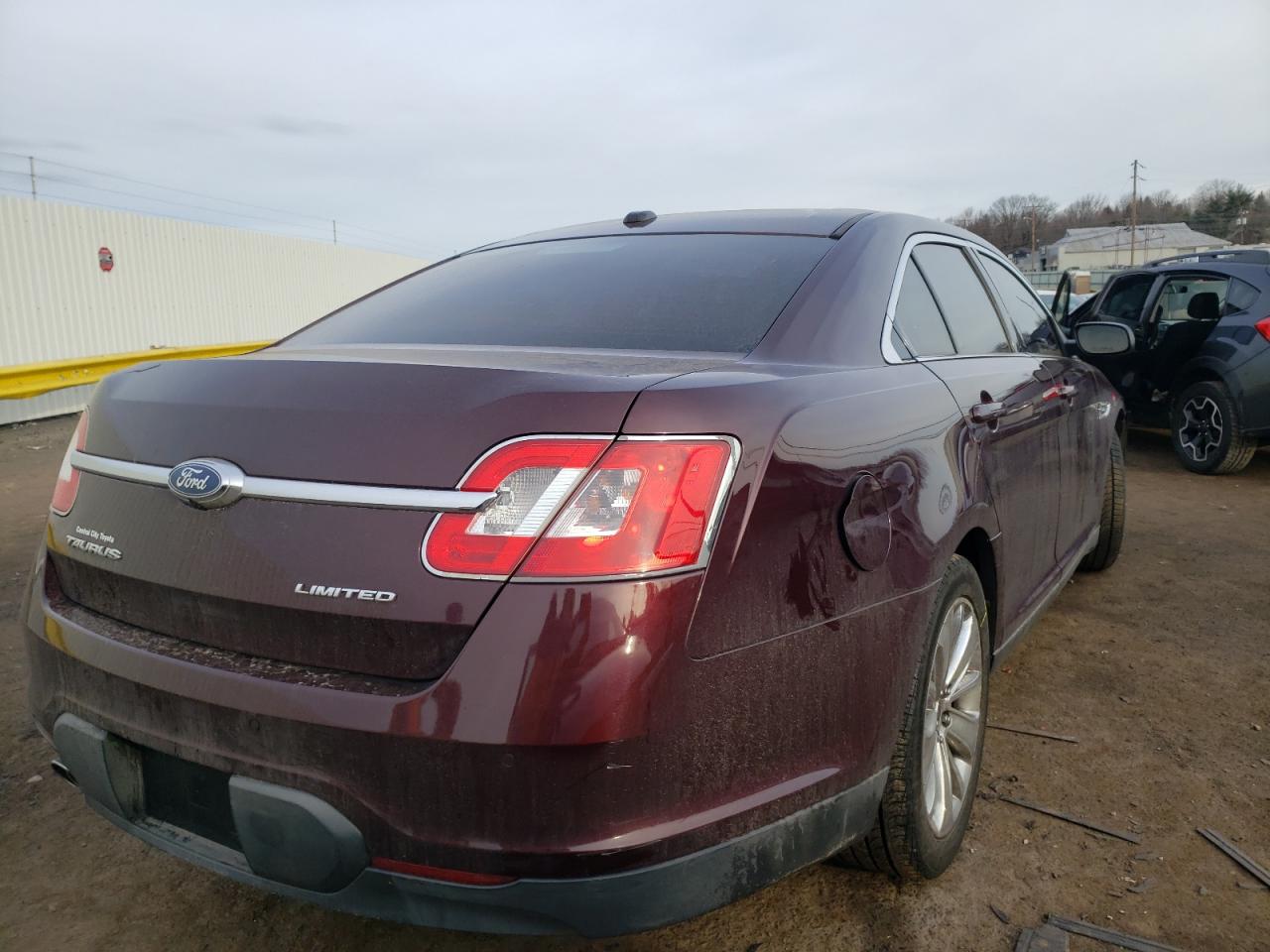 Photo 4 from auction – 2011 FORD TAURUS LIM with VIN 1FAHP2FW3BG132787