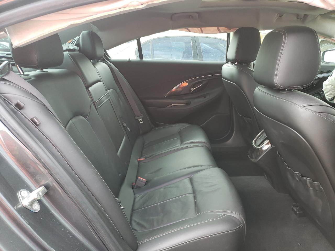 Photo 6 from auction – 2016 BUICK LACROSSE S with VIN 1G4G45G30GF271434