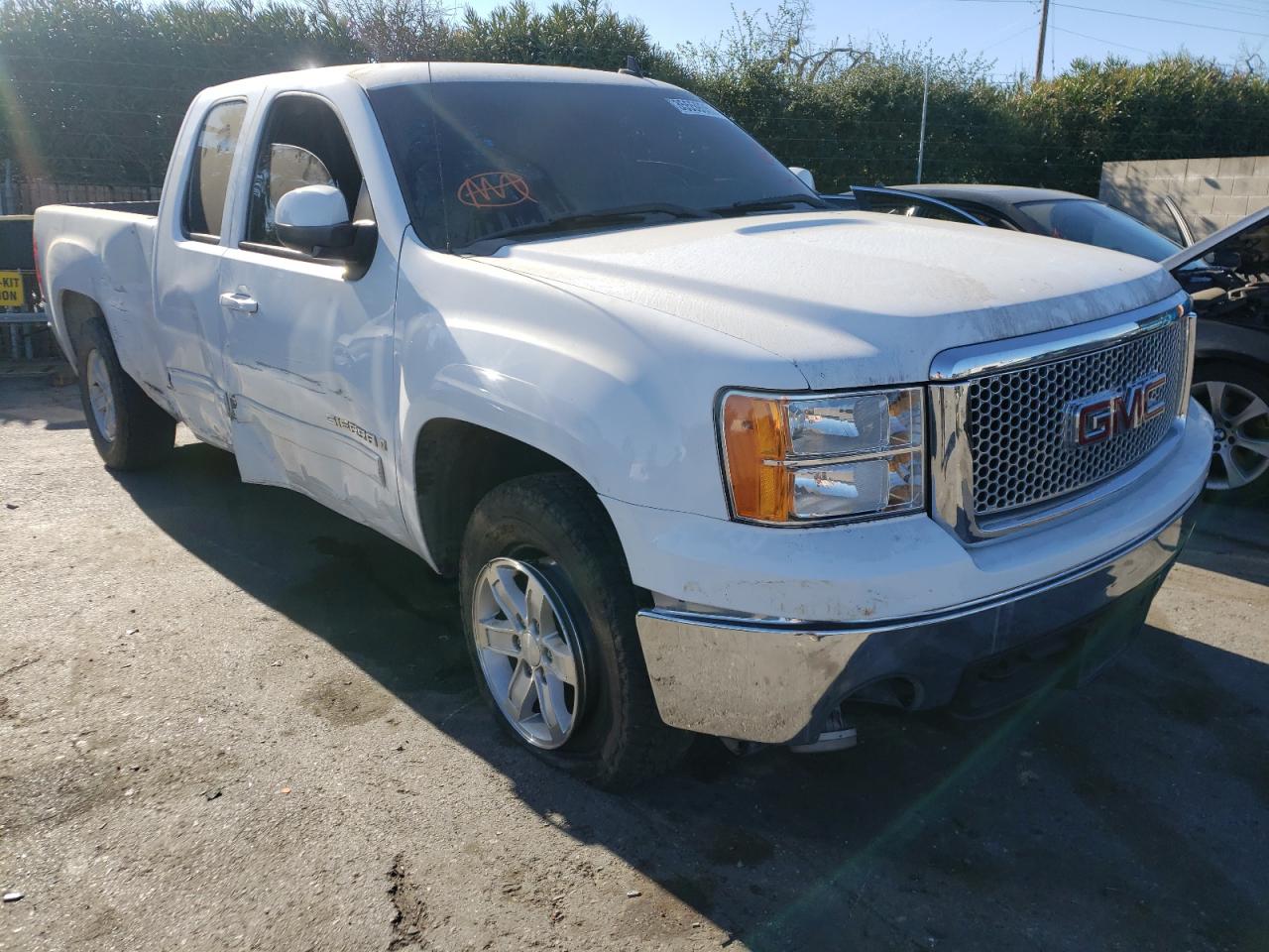 صورة رقم 1 من المزاد - 2008 GMC SIERRA C15 مع VIN 2GTEC19J181335900