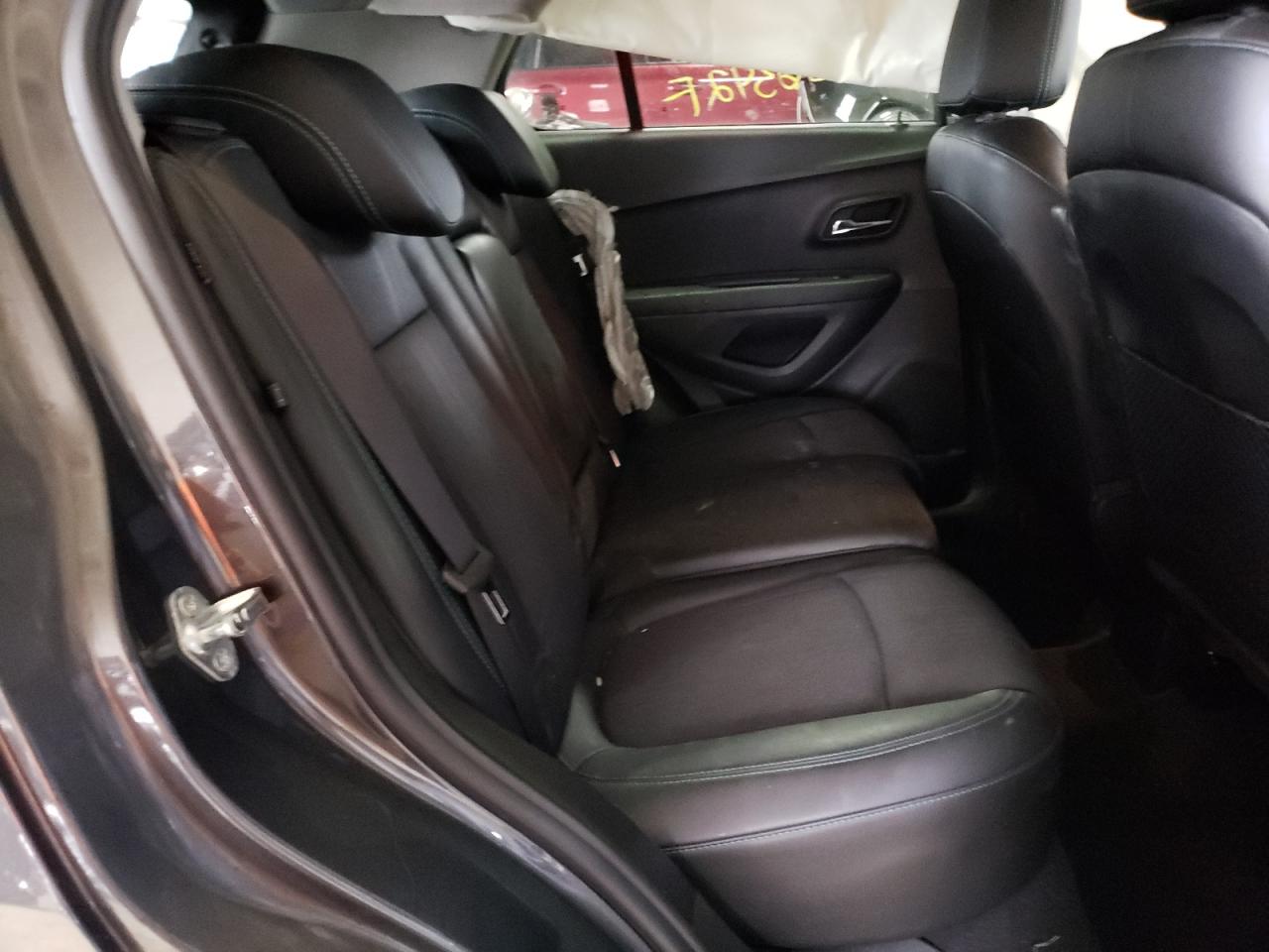 Photo 6 from auction – 2016 CHEVROLET TRAX 1LT with VIN 3GNCJPSB4GL270144